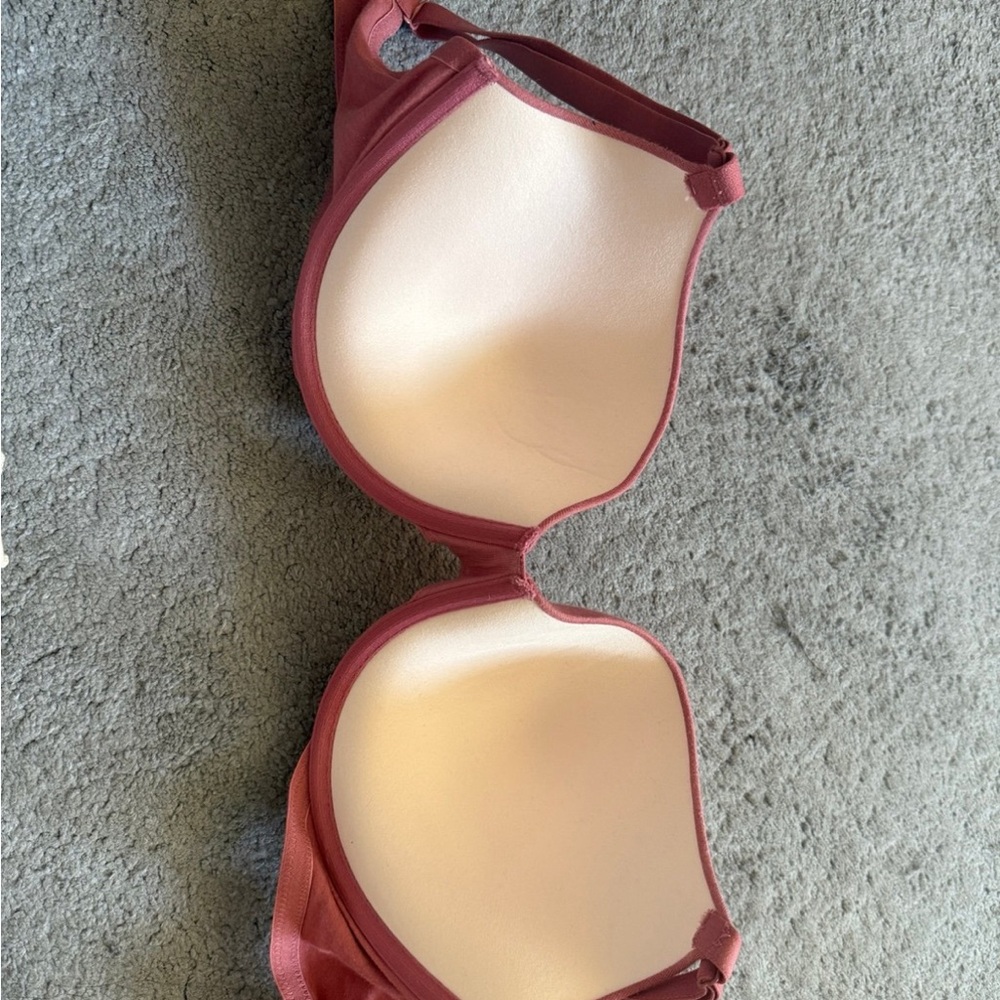 PINK Bra - Picture 2 of 3